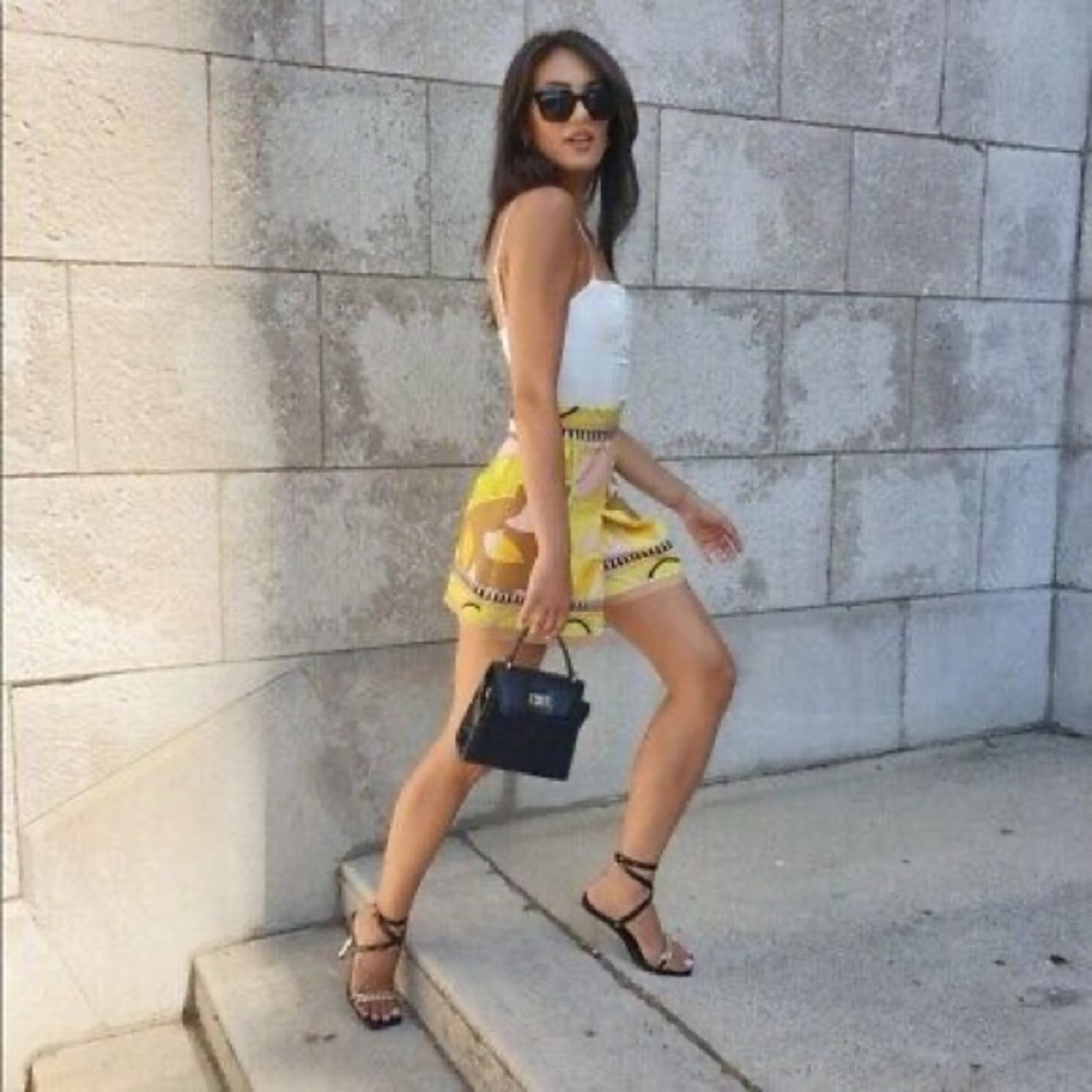 Zara Printed High‎ Waist Shorts - Picture 5 of 17